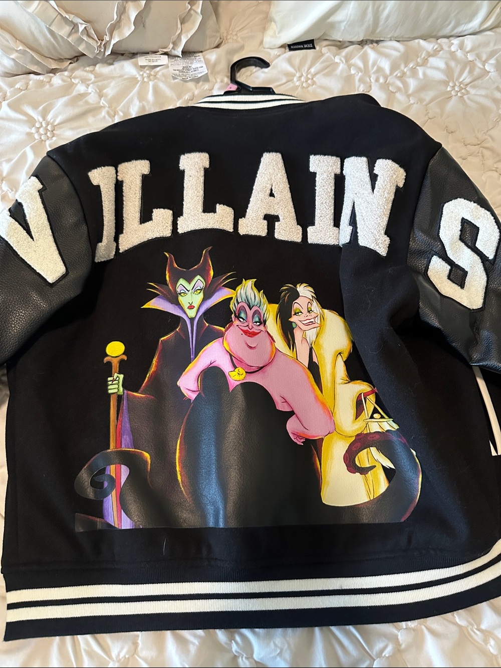 Super cool villains Disney varsity jacket - Picture 2 of 8